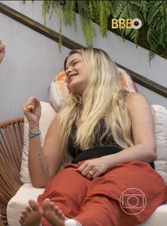 Yasmin Brunet feet photo thumbnail