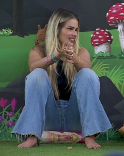 Yasmin Brunet feet photo thumbnail