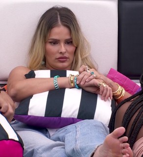 Yasmin Brunet feet photo thumbnail