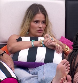 Yasmin Brunet feet photo thumbnail