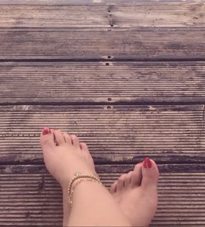 Yasmin Khatib feet photo 20