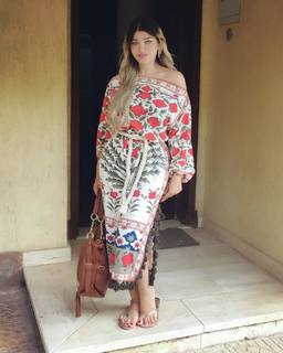 Yasmin Khatib feet photo 4