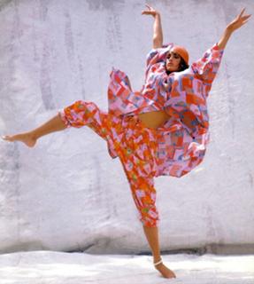 Yasmin Le Bon feet photo 6