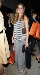 Yasmin Le Bon feet photo 16