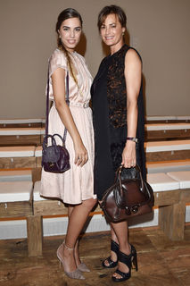 Yasmin Le Bon feet photo 4