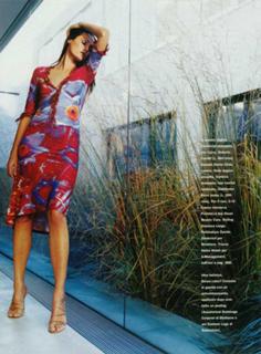 Yasmin Le Bon feet photo 13