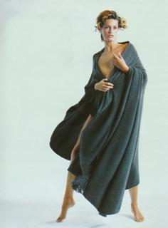 Yasmin Le Bon feet photo 3