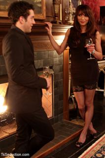 Yasmin Lee feet photo thumbnail