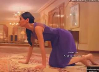 Yasmin Raeis feet photo thumbnail