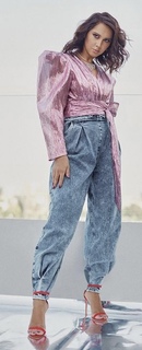 Yasmin Raeis feet photo thumbnail