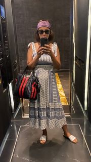 Yasmin Raeis feet photo thumbnail