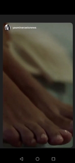 Yasmin Raeis feet photo thumbnail