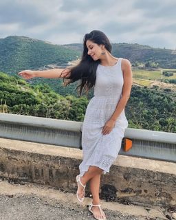 Yasmin Rahmi feet photo 7