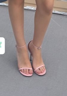 Yasmina El-Abd feet photo 3