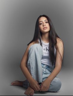 Yasmina El-Abd feet photo 4