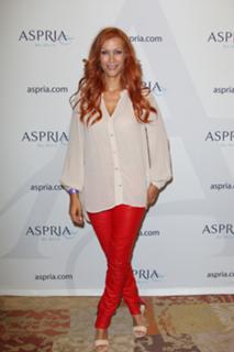 Yasmina Filali feet photo 4