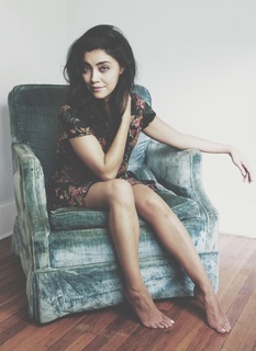 Yasmine Al-Bustami feet photo 1