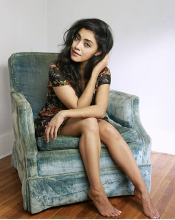 Yasmine Al-Bustami feet photo 9