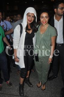 Yasmine Al Massri feet photo 6
