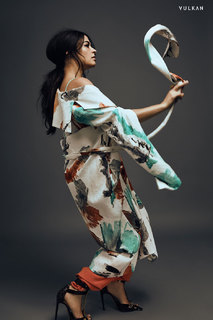 Yasmine Al Massri feet photo 1