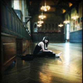 Yasmine Al Massri feet photo 13