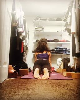 Yasmine Al Massri feet photo 8
