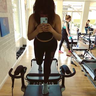 Yasmine Al Massri feet photo 14