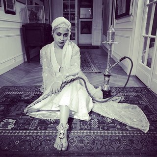 Yasmine Al Massri feet photo 12