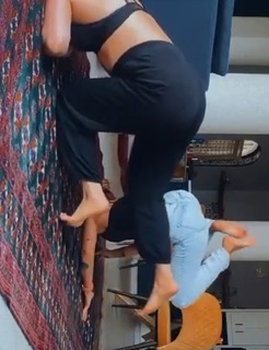 Yasmine Al Massri feet photo 8