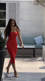Yasmine Ezz feet photo 2