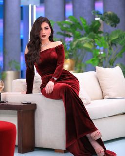 Yasmine Ezz feet photo 11