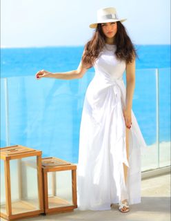 Yasmine Ezz feet photo 3