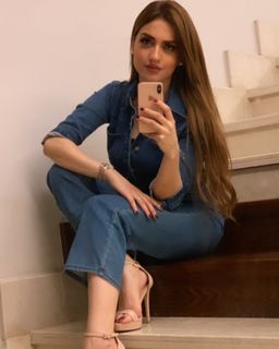 Yasmine Ezz feet photo 2