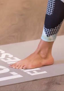 Yasmine Sabry feet photo thumbnail