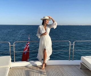 Yasmine Sabry feet photo thumbnail