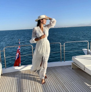 Yasmine Sabry feet photo thumbnail