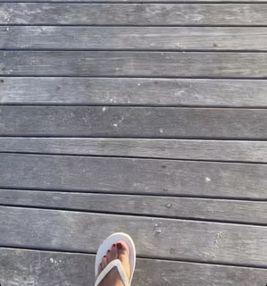 Yasmine Sabry feet photo thumbnail
