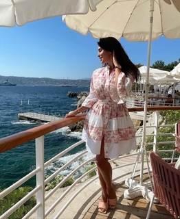 Yasmine Sabry feet photo thumbnail