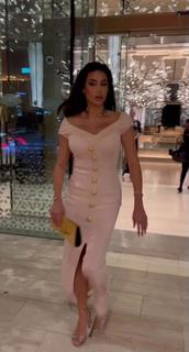 Yasmine Sabry feet photo thumbnail
