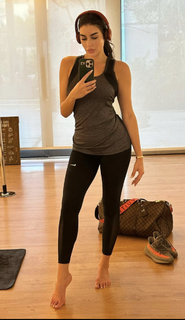 Yasmine Sabry feet photo thumbnail