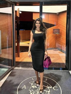 Yasmine Sabry feet photo thumbnail