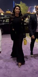 Yasmine Sabry feet photo thumbnail