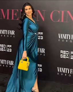 Yasmine Sabry feet photo thumbnail