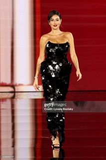 Yasmine Sabry feet photo thumbnail