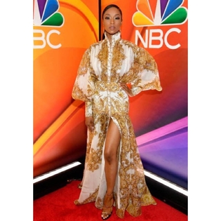 Yaya DaCosta feet photo thumbnail