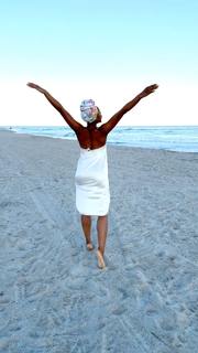 Yaya DaCosta feet photo thumbnail