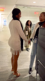 Yaya DaCosta feet photo thumbnail