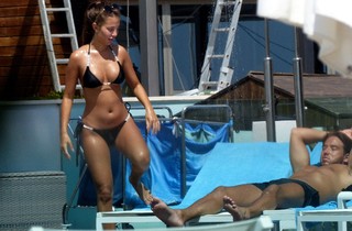 Yazmin Oukhellou feet photo 20