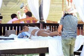 Yazmin Oukhellou feet photo 1