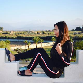 Yazmin Oukhellou feet photo 3